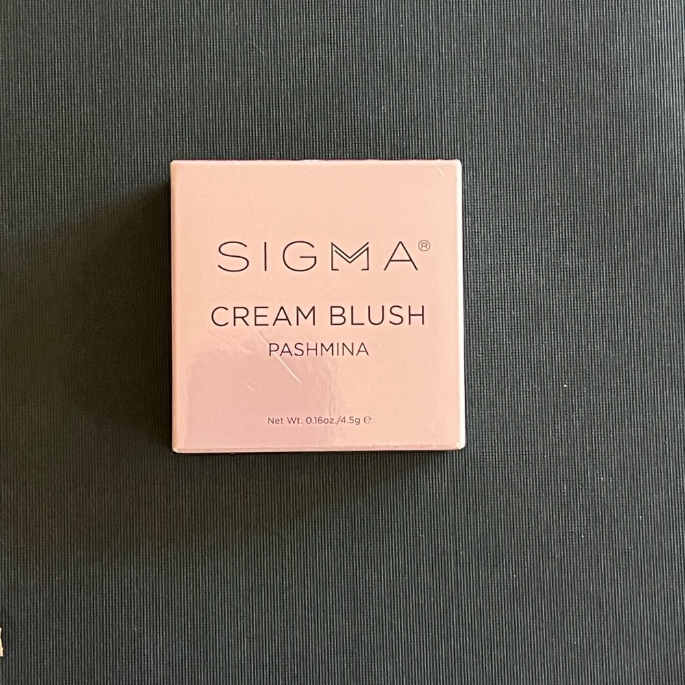 New Unopened Sigma Beauty Cream Blush - "Pashmina" (salmon) color - .16oz / 4.5g